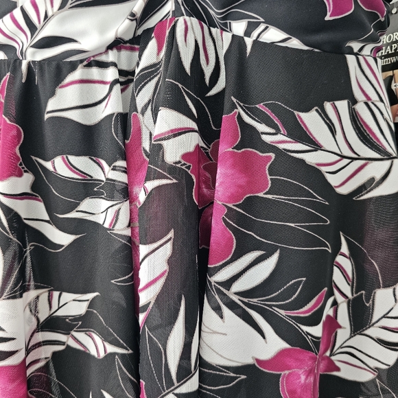 Shore Shapes One Piece - Picture 4 of 13